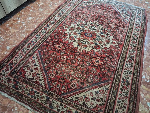 Tappeto persiano orientale